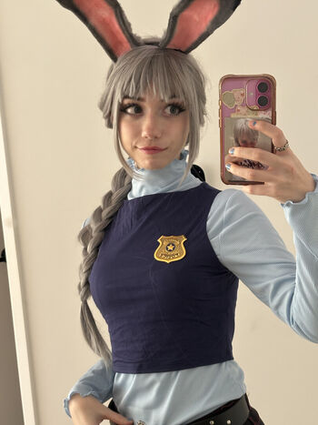 Full leaked Iluvmeww page private onlyfans photo