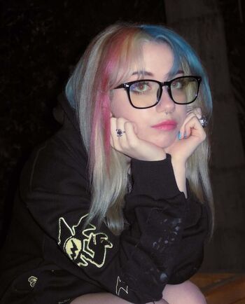 Full leaked Iluvmeww page private onlyfans photo