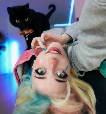 Full leaked Iluvmeww page private onlyfans photo