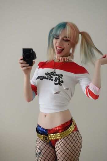 Full leaked Iluvmeww page private onlyfans photo