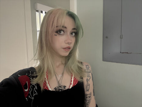 Full leaked Iluvmeww private onlyfans photo