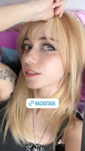 Full leaked Iluvmeww private onlyfans photo