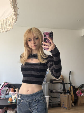 Full leaked Iluvmeww page private onlyfans photo