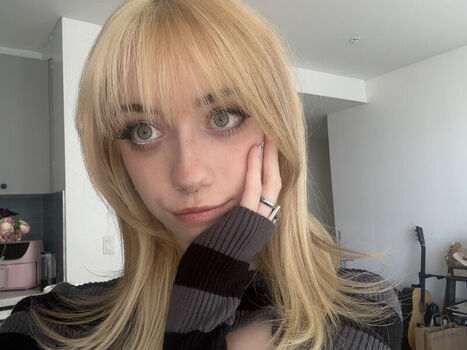 Full leaked Iluvmeww page private onlyfans photo