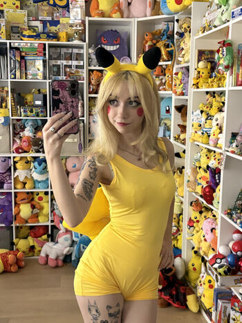 Full leaked Iluvmeww page private onlyfans photo