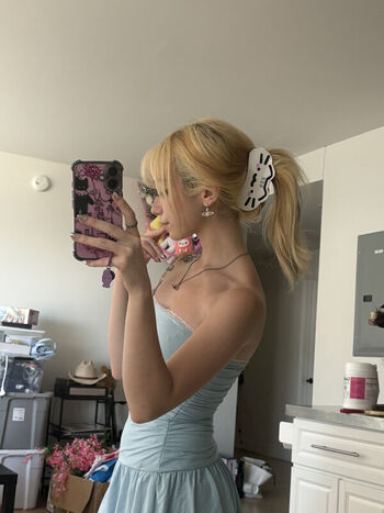 Full leaked Iluvmeww page private onlyfans photo