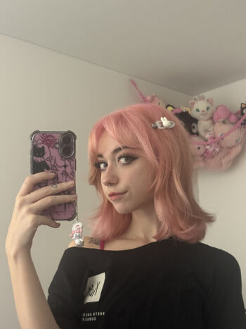 Full leaked Iluvmeww page private onlyfans photo