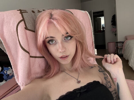 Full leaked Iluvmeww page private onlyfans photo