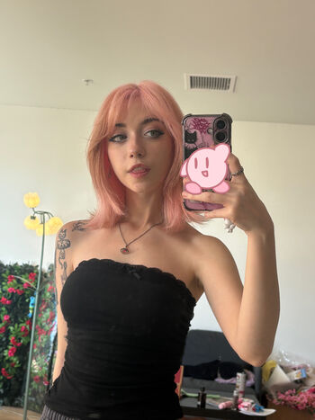 Full leaked Iluvmeww page private onlyfans photo