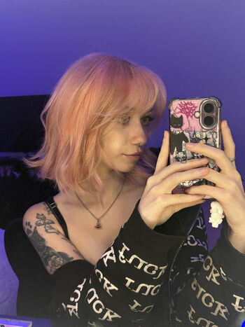Full leaked Iluvmeww page private onlyfans photo
