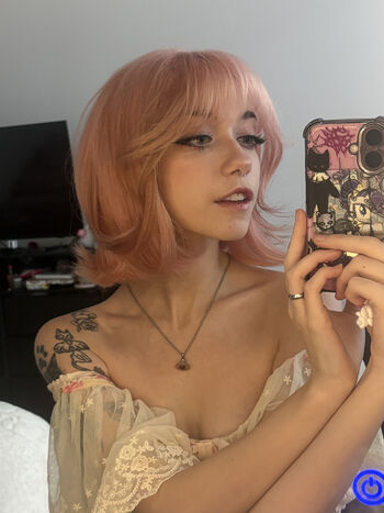 Full leaked Iluvmeww private onlyfans photo