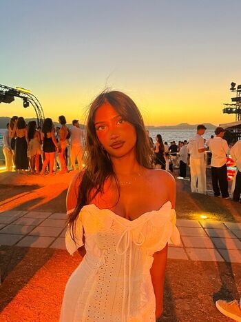 Full leaked Imanimalikaa page private onlyfans photo