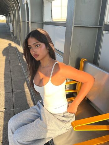 Full leaked Imanimalikaa private onlyfans photo