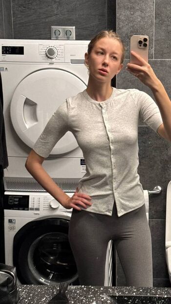 Full leaked Imlovan page private onlyfans photo