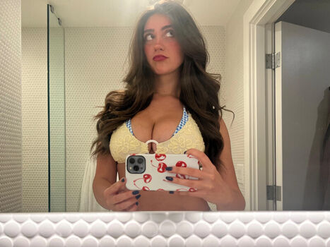 Full leaked Imsiiimone private onlyfans photo