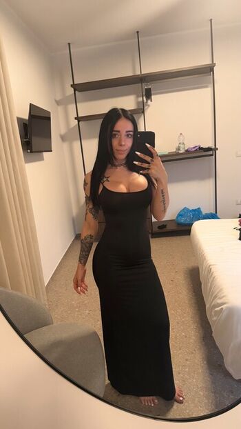Full leaked Imviolet private onlyfans photo