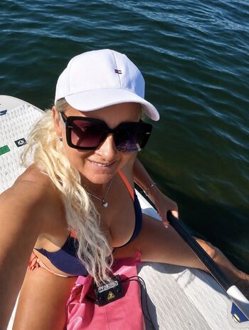 Full leaked Incredible milf private onlyfans photo