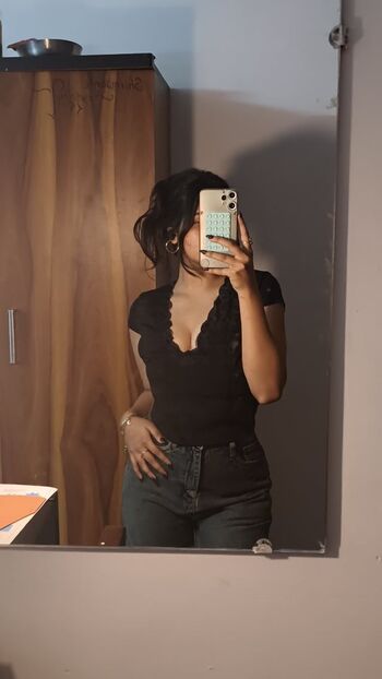 Full leaked Indian naughty stuff page private onlyfans photo