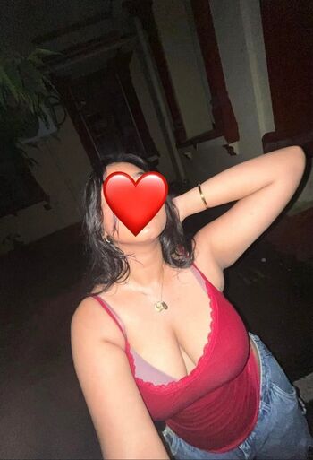 Full leaked Indian naughty stuff private onlyfans photo