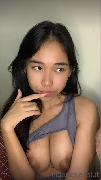Full leaked Indonesian girls  page private onlyfans photo