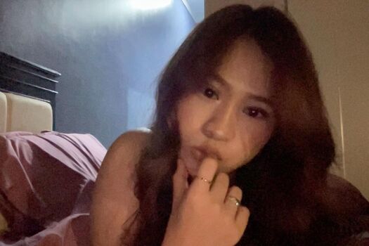 Full leaked Indonesian girls  page private onlyfans photo