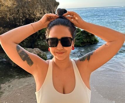 Full leaked Indonesian girls page private onlyfans photo