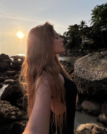 Full leaked Influesii private onlyfans photo