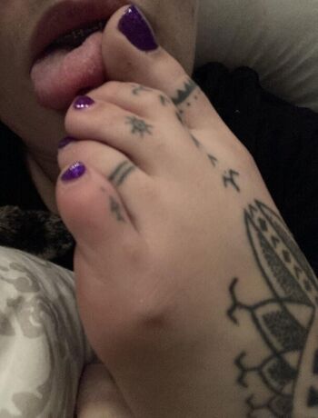 Full leaked Inked feet private onlyfans photo