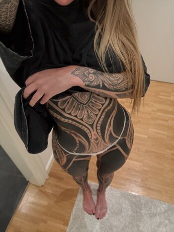 Full leaked Inked feet private onlyfans photo