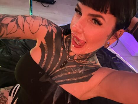 Full leaked Inkedbiitch private onlyfans photo