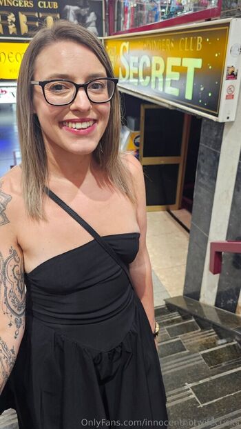 Full leaked Innocenthotwifexxx private onlyfans photo