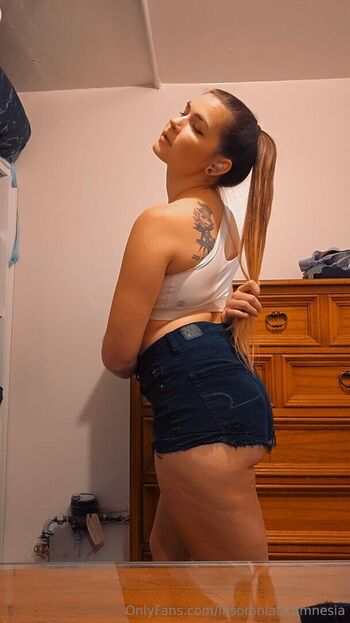 Full leaked Insomniaticamnesia private onlyfans photo