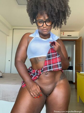 Full leaked Iona galvao private onlyfans photo