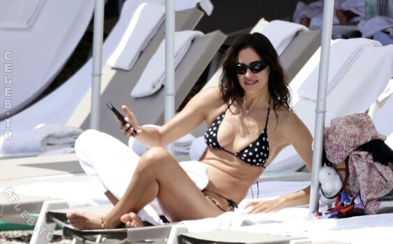 Full leaked Irina shayk  page private onlyfans photo