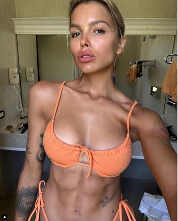 Full leaked Ironponka private onlyfans photo