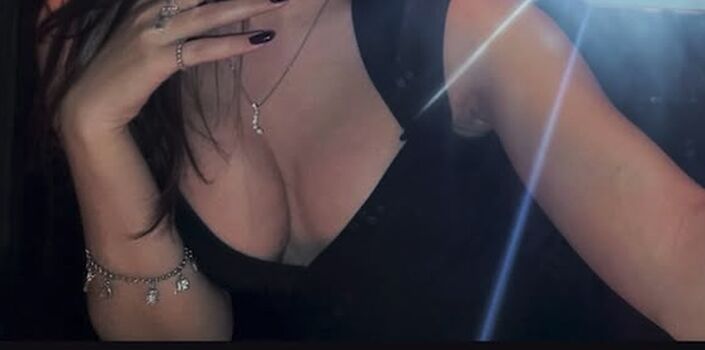 Full leaked Isa matos private onlyfans photo