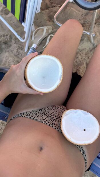 Full leaked Isa milan page private onlyfans photo