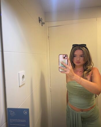 Full leaked Isabel howard private onlyfans photo
