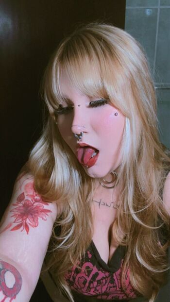 Full leaked Isabela herzeleid private onlyfans photo
