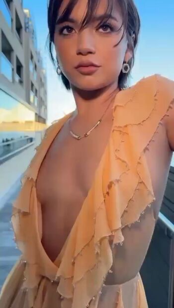 Full leaked Isabela merced page private onlyfans photo