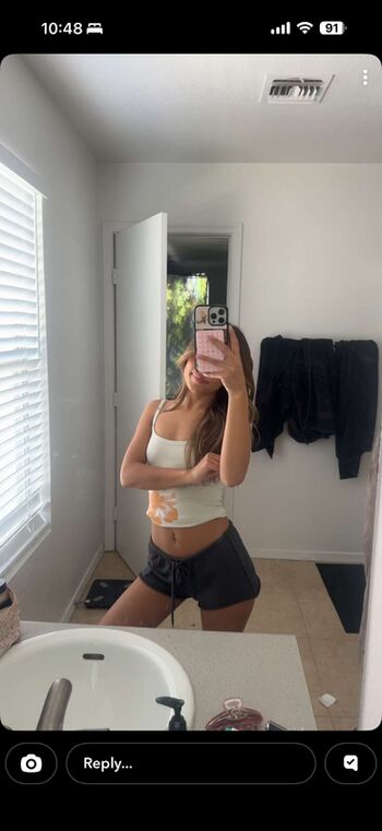 Full leaked Isabella baylee private onlyfans photo