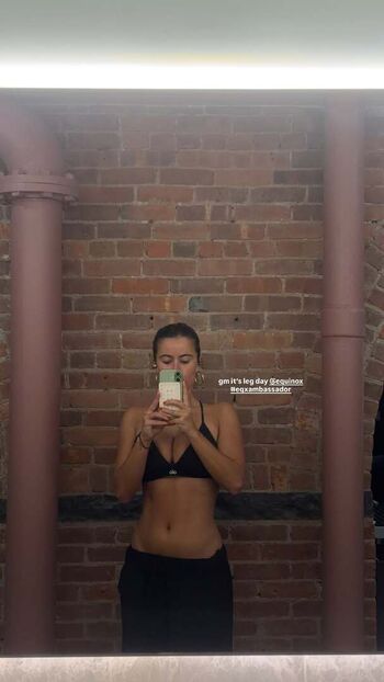 Full leaked Isabella lauren private onlyfans photo