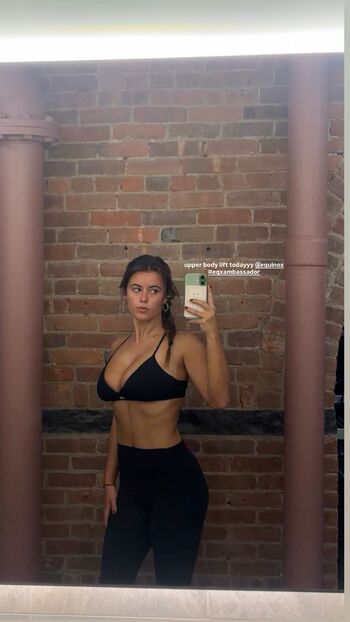 Full leaked Isabella lauren private onlyfans photo