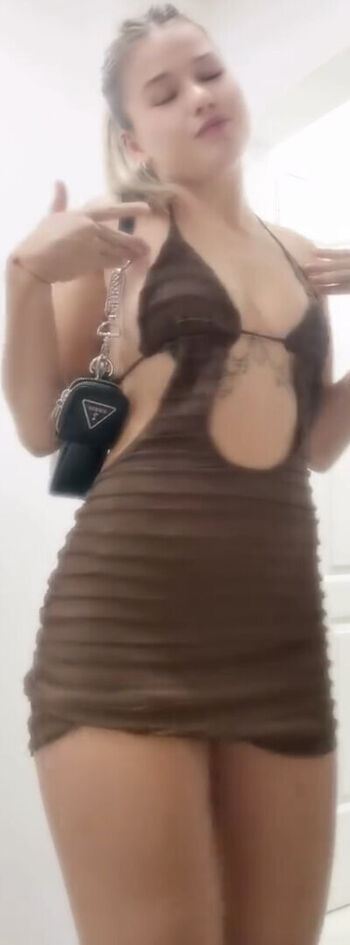 Full leaked Isabella sochas private onlyfans photo