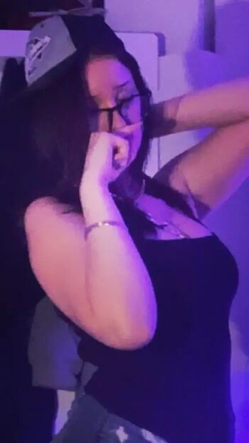 Full leaked Isabelle sa e mizzyalwaysonline mizzybackonline private onlyfans photo