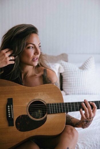 Full leaked Isabelle desjardins private onlyfans photo