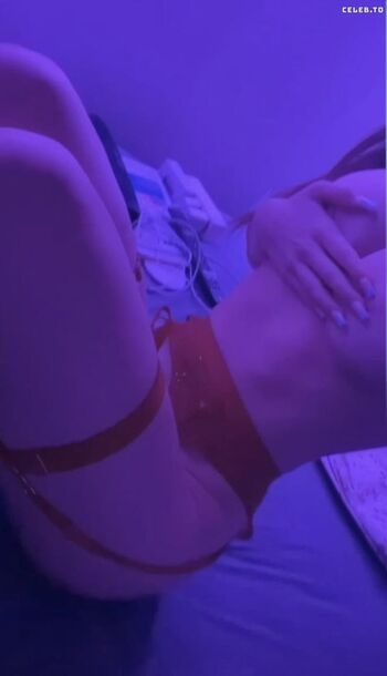 Full leaked Isabelle dze private onlyfans photo