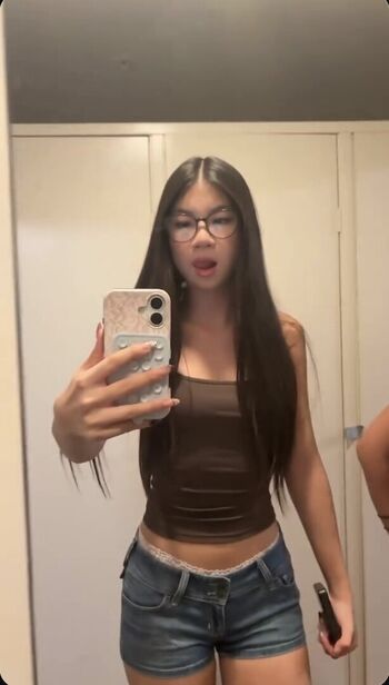 Full leaked Isabelle yii private onlyfans photo