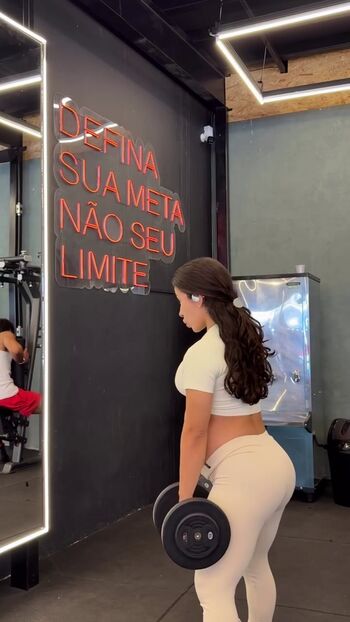 Isadora Abrahao