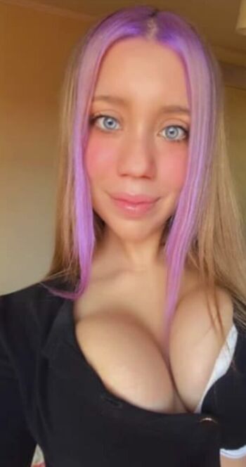 Full leaked Isiavarasc private onlyfans photo